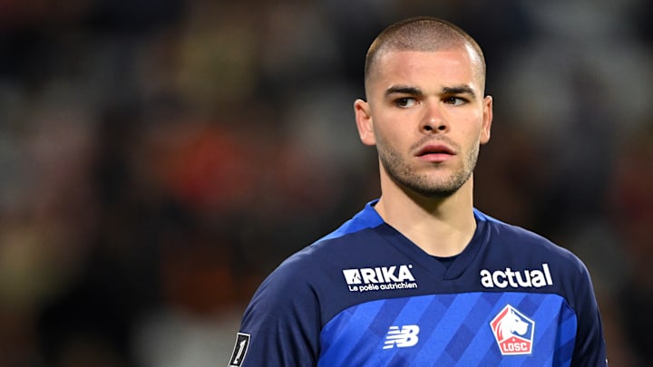 L'arrivée de Lucas Chevalier à Paris devrait pousser vers la sortie Gigio Donnrumma. L'arrivée de Lucas Chevalier à Paris devrait pousser vers la sortie Gigio Donnrumma.