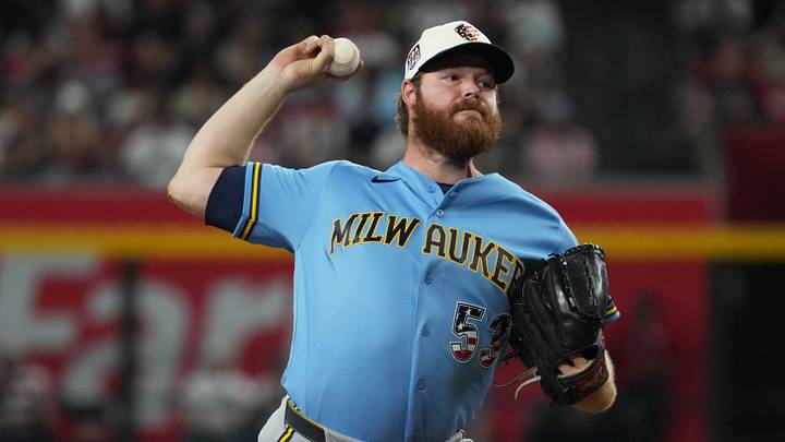 Jul 4, 2026; Phoenix, Arizona, USA; Milwaukee Brewers pitcher Brandon Woodruff (53) throws in the third inning against the Arizona Diamondbacks at Chase Field. Mandatory Credit: Rick Scuteri-Imagn Images Jul 4, 2026; Phoenix, Arizona, USA; Milwaukee Brewers pitcher Brandon Woodruff (53) throws in the third inning against the Arizona Diamondbacks at Chase Field. Mandatory Credit: Rick Scuteri-Imagn Images