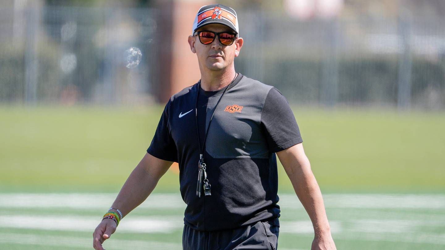 Oklahoma State Defensive Target Goes with All-Black Uniform on Official Visit