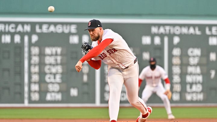 Apr 8, 2025; Boston, Massachusetts, USA; Boston Red Sox starting pitcher Garrett Crochet (35) pitches against the Toronto Blue Jays during the first inning at Fenway Park. Mandatory Credit: Eric Canha-Imagn Images Apr 8, 2025; Boston, Massachusetts, USA; Boston Red Sox starting pitcher Garrett Crochet (35) pitches against the Toronto Blue Jays during the first inning at Fenway Park. Mandatory Credit: Eric Canha-Imagn Images