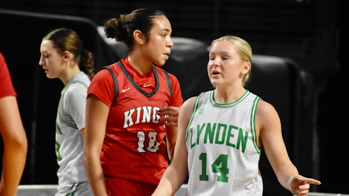 Class 2A girls champion Lynden and Class 1A contender King's meet at 2025 King Showcase in Kent.