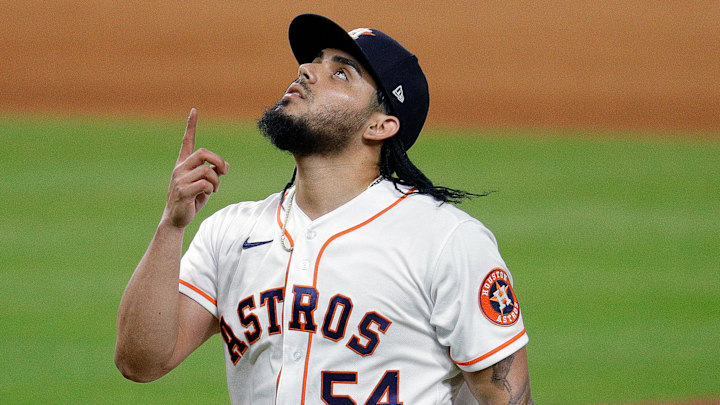 Osuna rescató 38 juegos en 2019 con los Astros