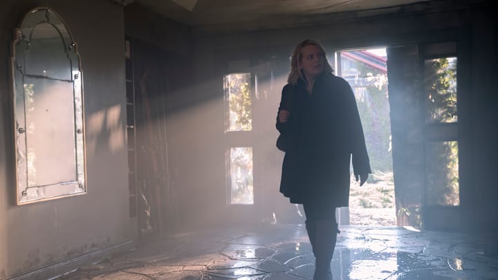 THE HANDMAID'S TALE - “Exile” - June tries to settle in a new community. Serena seeks a sanctuary. Luke and Moira take a big risk. (Disney/Steve Wilkie)
ELISABETH MOSS