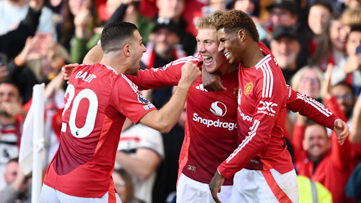 Manchester United faz início de temporada turbulento
