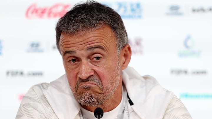 Luis Enrique pendant une conférence de presse