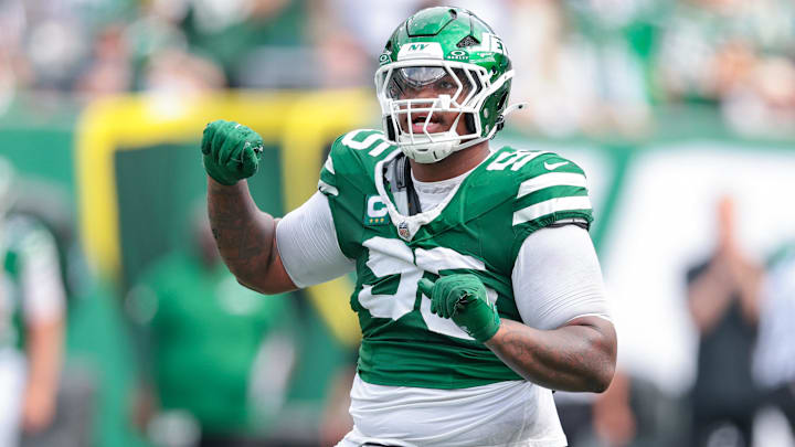 New York Jets DT Quinnen Williams celebrates after a defensive stop during the game against the Pittsburgh Steelers.