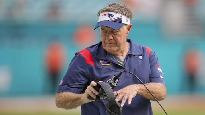 As the Patriots' struggles continue, more and more people are losing faith in Bill Belichick. 