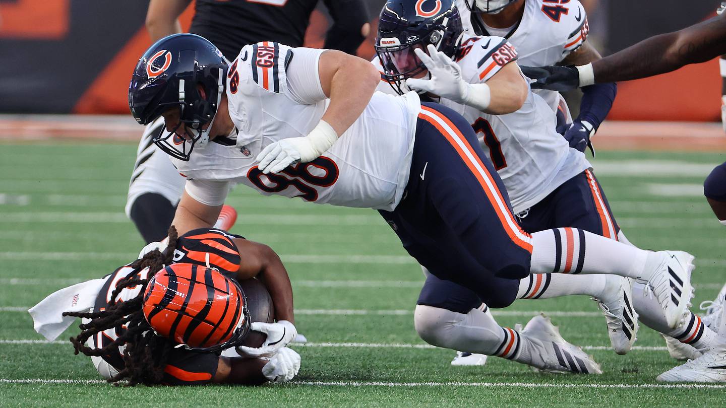 Two Rookies Land Among Bears' Highest Graded Players in Loss to Bengals