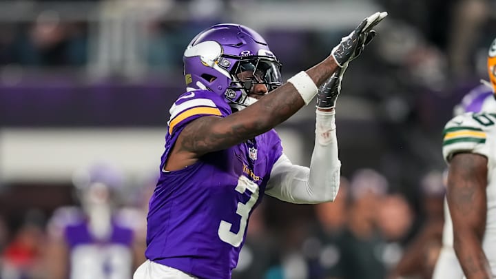 Green Bay Packers v Minnesota Vikings