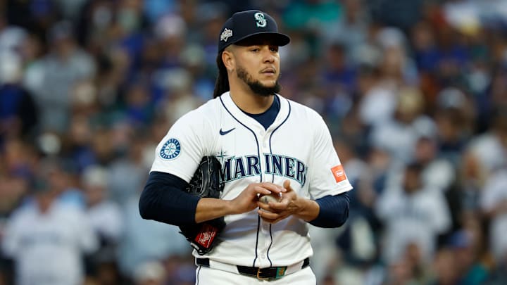 American League Championship Series - Toronto Blue Jay v Seattle Mariners - Game Four American League Championship Series - Toronto Blue Jay v Seattle Mariners - Game Four