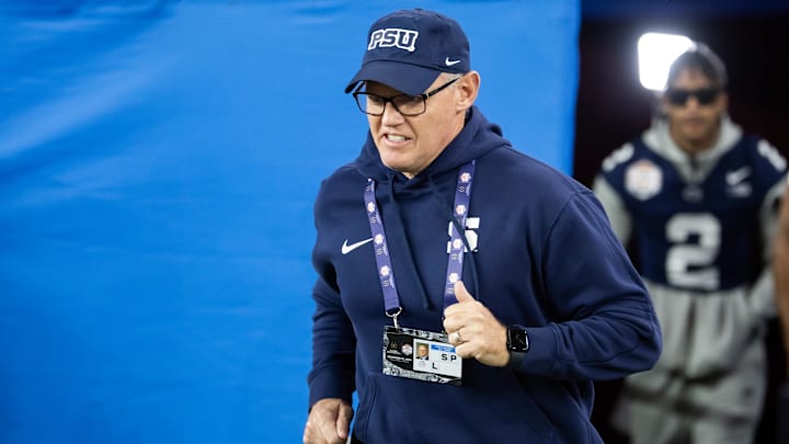 Penn State Nittany Lions defensive coordinator Tom Allen