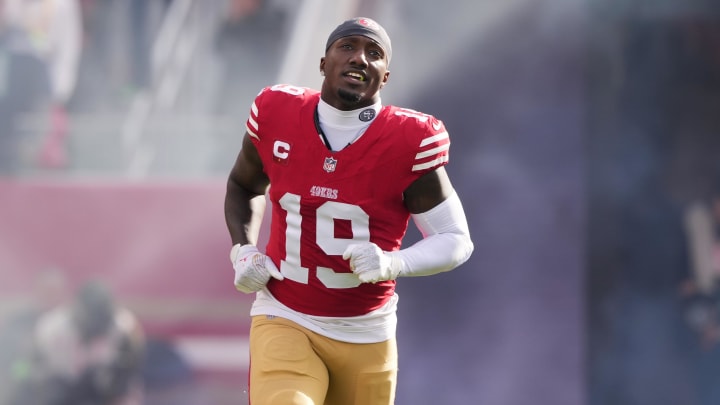 Dec 10, 2023; Santa Clara, California, USA; San Francisco 49ers wide receiver Deebo Samuel (19) is introduced before the game against the Seattle Seahawks at Levi's Stadium. Mandatory Credit: Darren Yamashita-USA TODAY Sports Dec 10, 2023; Santa Clara, California, USA; San Francisco 49ers wide receiver Deebo Samuel (19) is introduced before the game against the Seattle Seahawks at Levi's Stadium. Mandatory Credit: Darren Yamashita-USA TODAY Sports