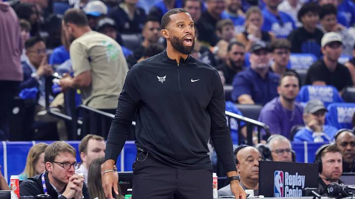 Charlotte Hornets head coach Charles Lee during the first quarter against the Orlando Magic Charlotte Hornets head coach Charles Lee during the first quarter against the Orlando Magic