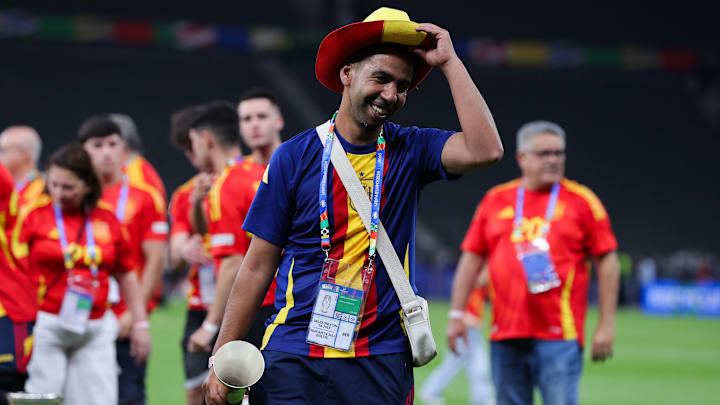 Le père de Lamine Yamal a été transporté à l'hôpital en urgence mercredi soir. 