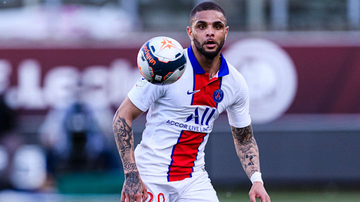Layvin Kurzawa ne compte pas quitter le PSG de sitôt. Layvin Kurzawa ne compte pas quitter le PSG de sitôt.