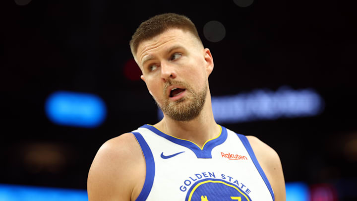Apr 17, 2026; Phoenix, Arizona, USA; Golden State Warriors center Kristaps Porzingis (7) against the Phoenix Suns during the play-in rounds of the 2026 NBA Playoffs at Mortgage Matchup Center. Mandatory Credit: Mark J. Rebilas-Imagn Images