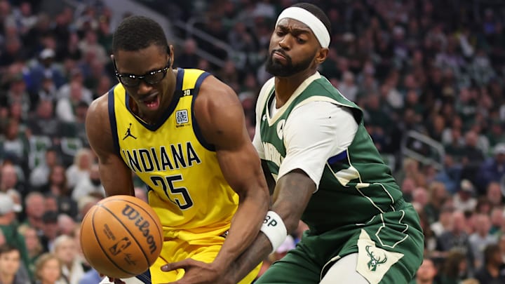 Indiana Pacers v Milwaukee Bucks - Game One