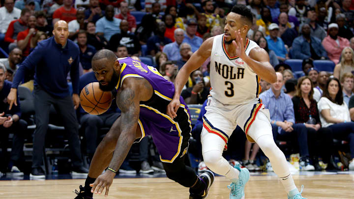 Lakers reciben la visita de Pelicans