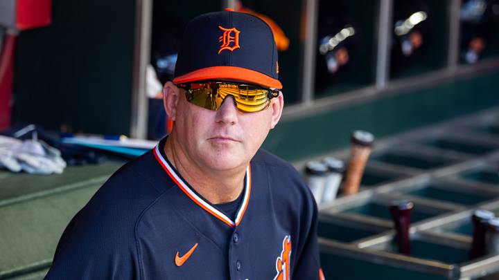 Tigers manager AJ Hinch in the dugout before facing the Diamondbacks. Credit: Mark J. Rebilas-Imagn