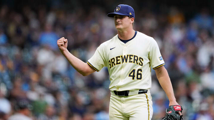 Atlanta Braves v Milwaukee Brewers