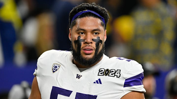 Fautanu was a finalist for Polynesian College Football Player of the Year.