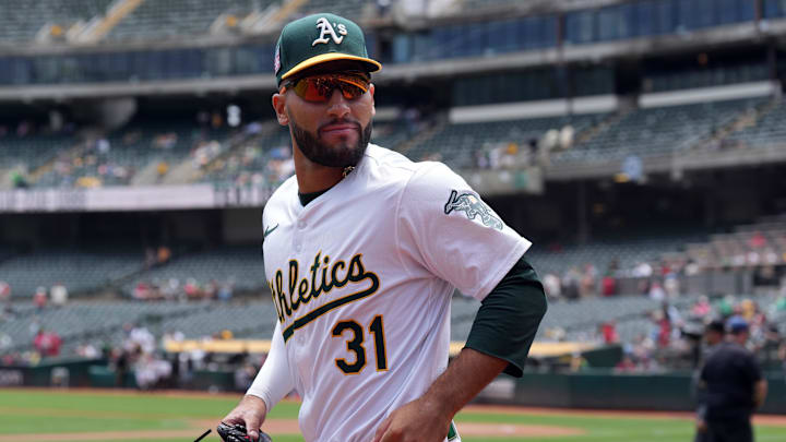 Jul 21, 2024; Oakland, California, USA; Oakland Athletics third baseman Abraham Toro (31) jogs onto the field before the game against the Los Angeles Angels at Oakland-Alameda County Coliseum. Mandatory Credit: Darren Yamashita-Imagn Images Jul 21, 2024; Oakland, California, USA; Oakland Athletics third baseman Abraham Toro (31) jogs onto the field before the game against the Los Angeles Angels at Oakland-Alameda County Coliseum. Mandatory Credit: Darren Yamashita-Imagn Images