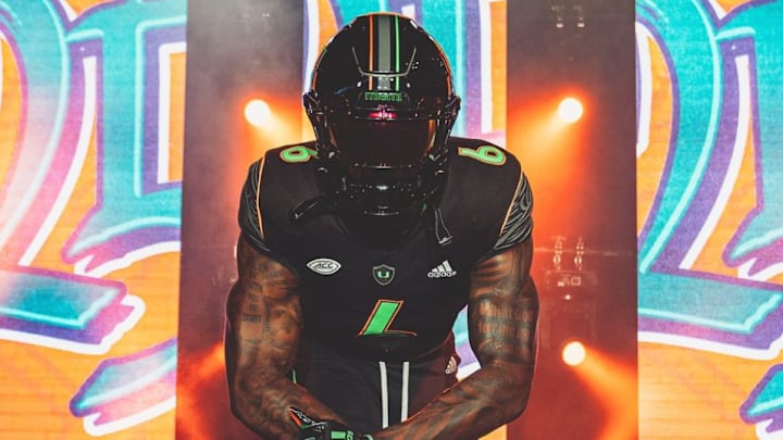 IMG Academy 4-star linebacker Gavin Nix on a visit to Miami