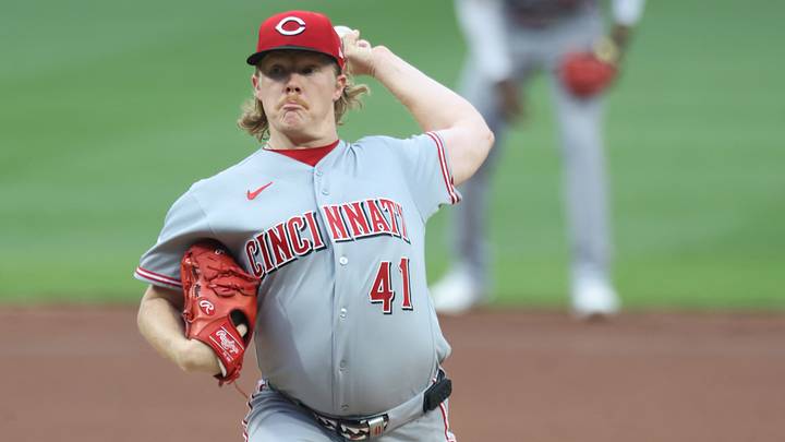 Andrew Abbott and the Reds are road underdogs in Milwaukee.