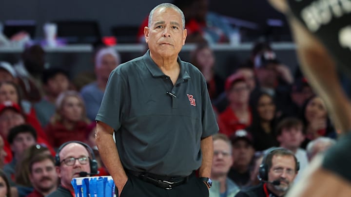 Houston basketball coach Kelvin Sampson Houston basketball coach Kelvin Sampson