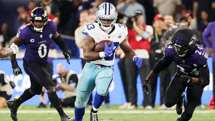 Football - NFL - Baltimore Ravens v Dallas Cowboys - Estadio Maracana, Rio de Janeiro, Brazil - September 27, 2026 Dallas Cowboys' Javonte Williams in action with Baltimore Ravens' Malaki Starks REUTERS/Sergio Moraes Football - NFL - Baltimore Ravens v Dallas Cowboys - Estadio Maracana, Rio de Janeiro, Brazil - September 27, 2026 Dallas Cowboys' Javonte Williams in action with Baltimore Ravens' Malaki Starks REUTERS/Sergio Moraes