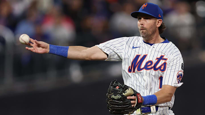 Platooning Jeff McNeil is flat-out a bad idea. Platooning Jeff McNeil is flat-out a bad idea.