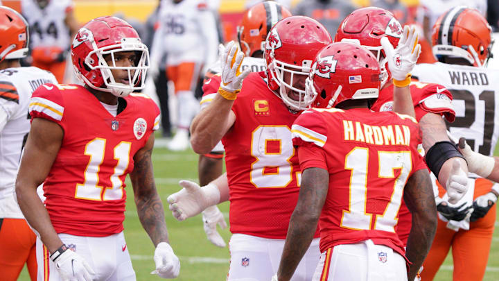 Jan 17, 2021; Kansas City, Missouri, USA; Kansas City Chiefs tight end Travis Kelce (87) celebrates