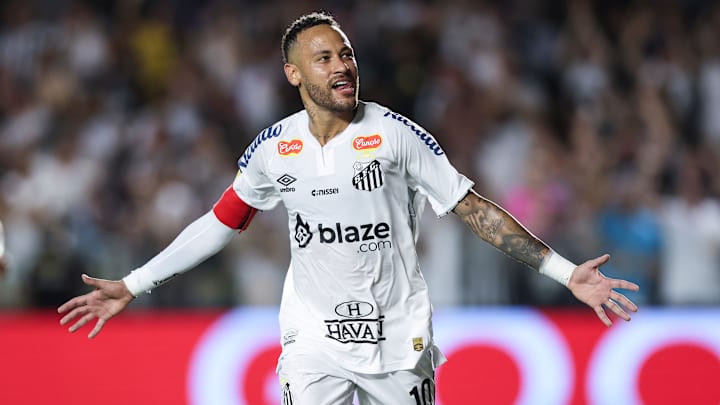 Neymar desfalcou o Santos por quase dois meses