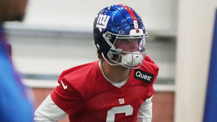 Eat Rutherford, NJ -- May 9, 2025 -- Quarterback Jaxson Dart, during warm-up drills at Giants Rookie Minicamp.