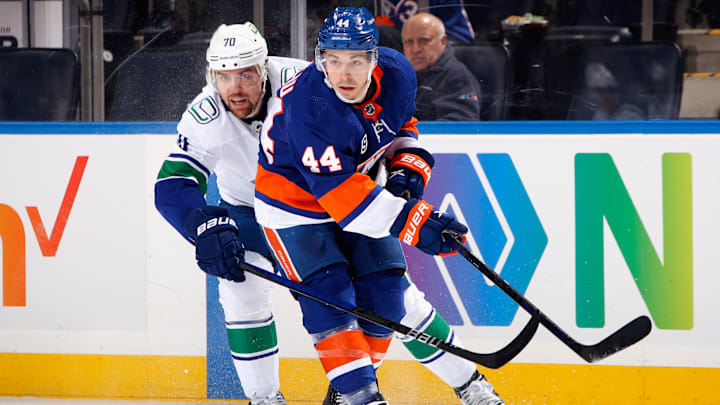 Vancouver Canucks v New York Islanders