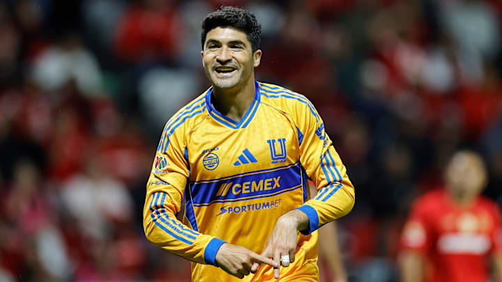 Toluca v Tigres UANL - Torneo Apertura 2025 Liga MX