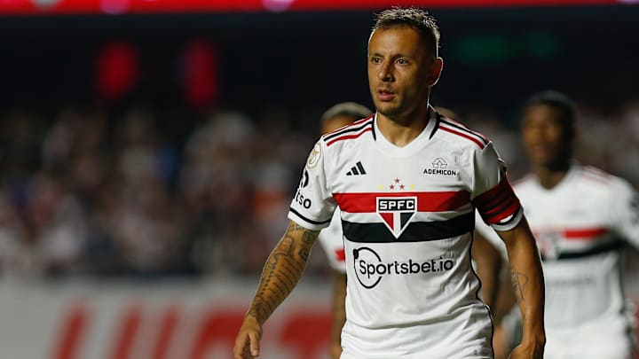 Rafinha está de saída do São Paulo Rafinha está de saída do São Paulo