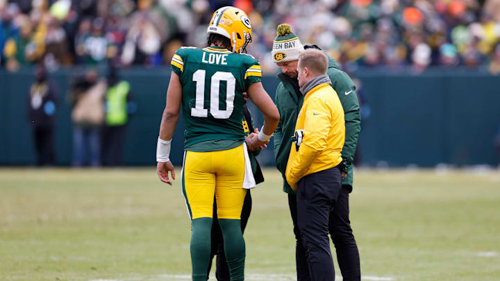 Chicago Bears v Green Bay Packers