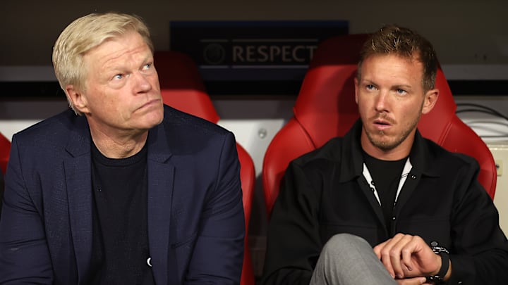 Oliver Kahn (l.) ist von der Arbeit von Trainer Julian Nagelsmann überzeugt.