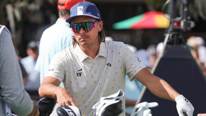 Rickie Fowler shot a second-round 69 at the Arnold Palmer Invitational.