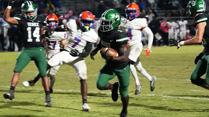 Venice wide receiver Winston Watkins (#1) scores. Venice celebrated a huge win 55-26 over the West Orange Warriors, winning the Class 7A-Region 2 Final, at Powell-Davis Stadium in Venice, FL, on Friday night Nov. 29, 2024.