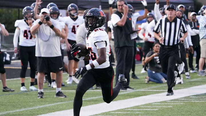 Ensworth’s Justin Hopkins (25) runs into the end zone during a high school football game between Knoxville Catholic and Ensworth at Knoxville Catholic, in Knoxville, Tenn., Friday, Sept. 13, 2024. Ensworth’s Justin Hopkins (25) runs into the end zone during a high school football game between Knoxville Catholic and Ensworth at Knoxville Catholic, in Knoxville, Tenn., Friday, Sept. 13, 2024.