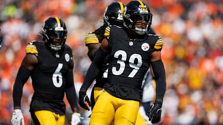 Pittsburgh Steelers v Denver Broncos
