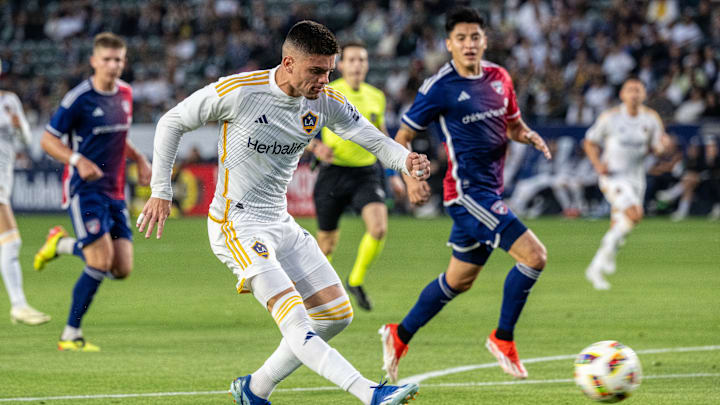 FC Dallas v Los Angeles Galaxy