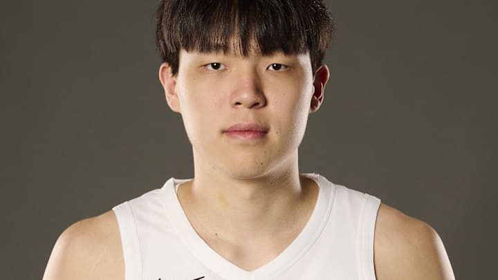Sep 29, 2025; Portland, OR, USA; Portland Trail Blazers center Yang Hansen (16) during media day at the Moda Center. Mandatory Credit: Troy Wayrynen-Imagn Images Sep 29, 2025; Portland, OR, USA; Portland Trail Blazers center Yang Hansen (16) during media day at the Moda Center. Mandatory Credit: Troy Wayrynen-Imagn Images