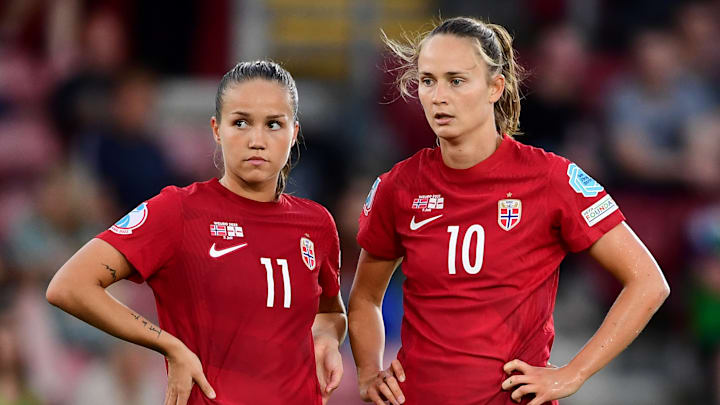 Caroline Graham Hansen, Guro Reiten