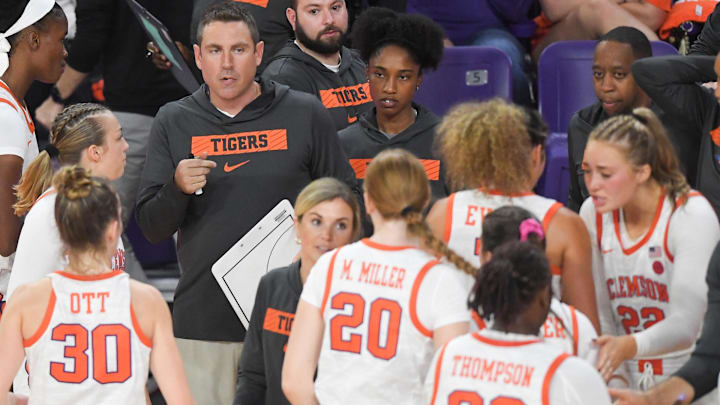 Nov 4, 2024; Clemson, SC, USA; Clemson Coach Shawn Poppie with the team playing Jackson State University during the fourth quarter at Littlejohn Coliseum in Clemson, S.C. Monday, Nov 4, 2024.  Mandatory Credit: Ken Ruinard/USA TODAY Network via Imagn Images 