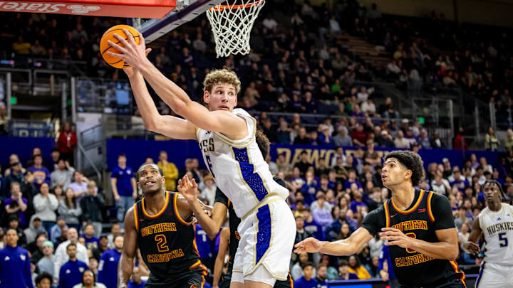 Hannes Steinbach looks to make his next move against USC. 