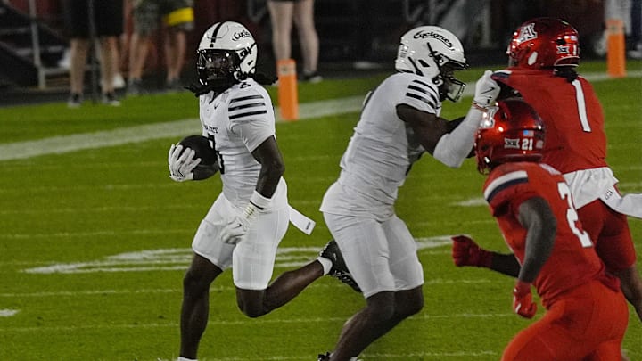Iowa State Cyclones' defensive back Jontez Williams (3) runs with the ball after an interception against Arizona during the second quarter in the Big-12 conference showdown on Sept. 27, 2025, at Jack Trice Stadium in Ames, Iowa.