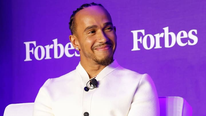 Lewis Hamilton pertenece a la escudería Mercedes Benz en la Fórmula 1